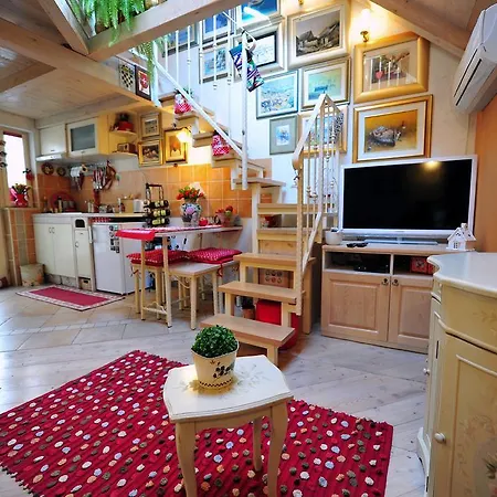 Dalmatian Stonehouse Apartment Split